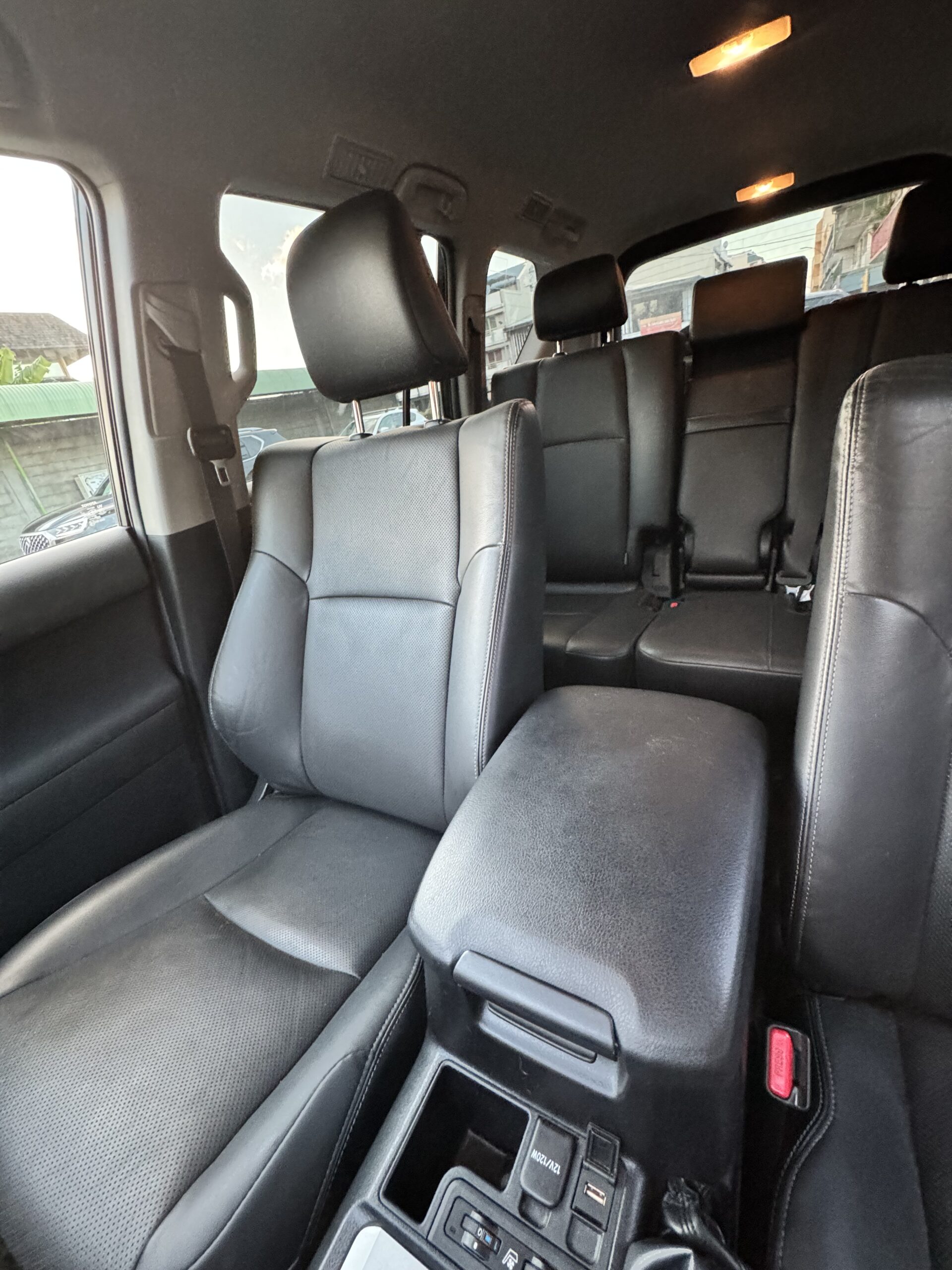 À Vendre : Toyota Land Cruiser Prado 7 places – Diesel – État Neuf !