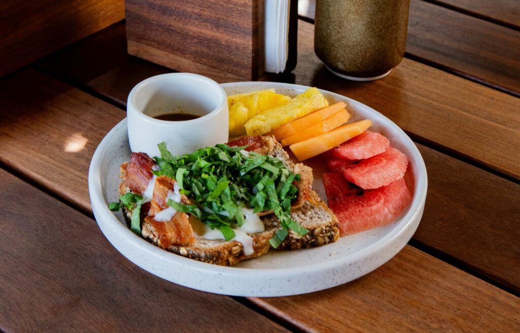 Les meilleurs endroits où manger un brunch à Tahiti : Le guide gourmand