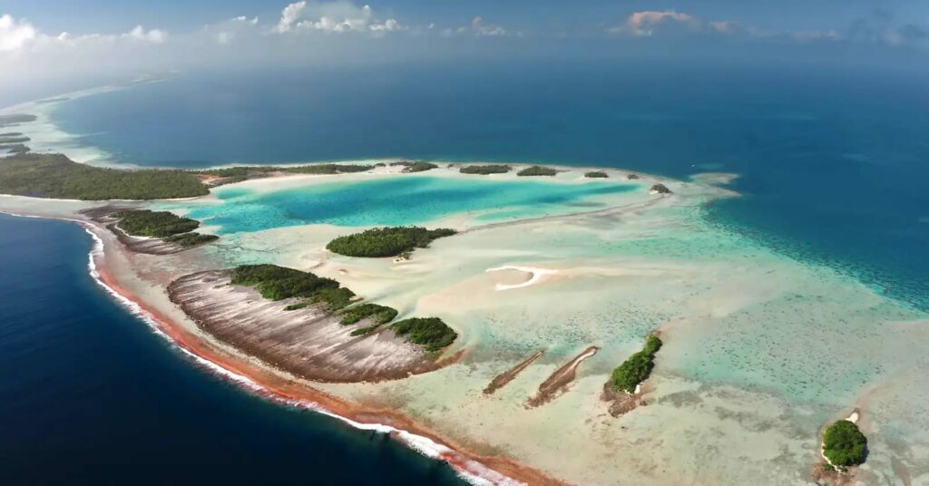 Plongée sous-marine : Rangiroa ou Fakarava, quel atoll choisir ?