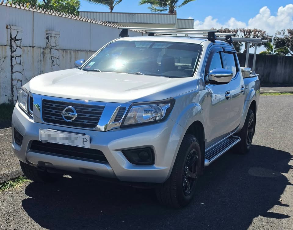 VENTE NISSAN NAVARA NP300 (2020) – TRES BON ÉTAT